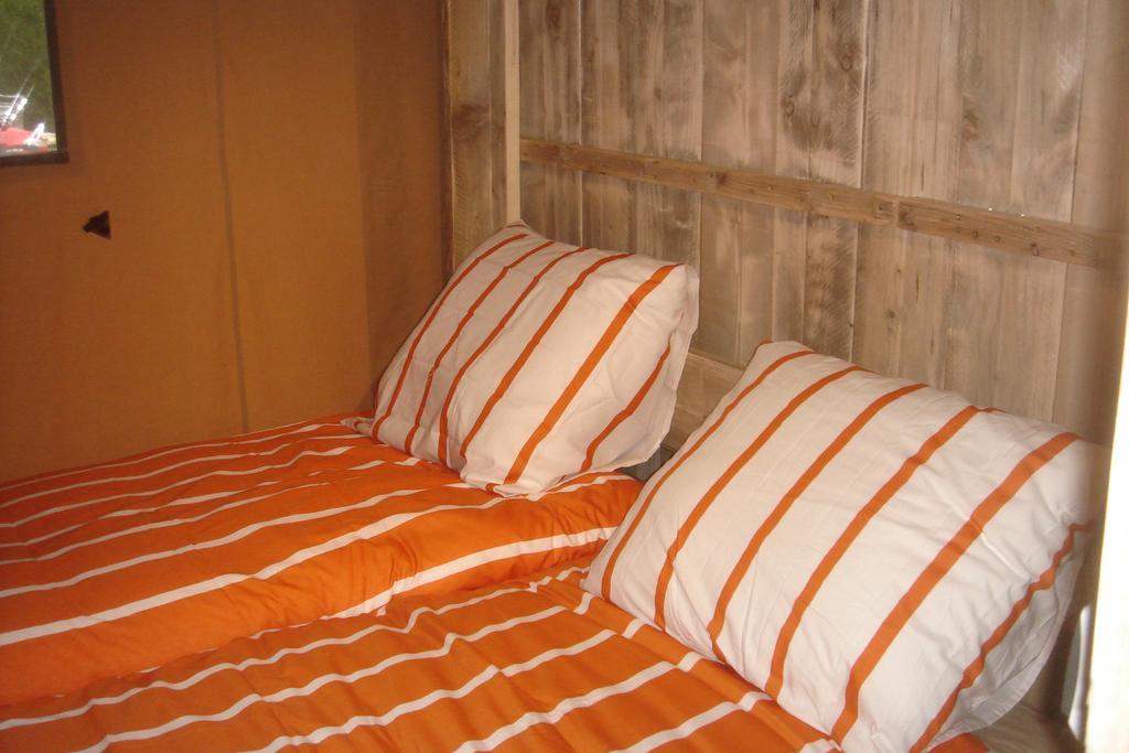 Camping De La Bonnette Caylus Екстер'єр фото